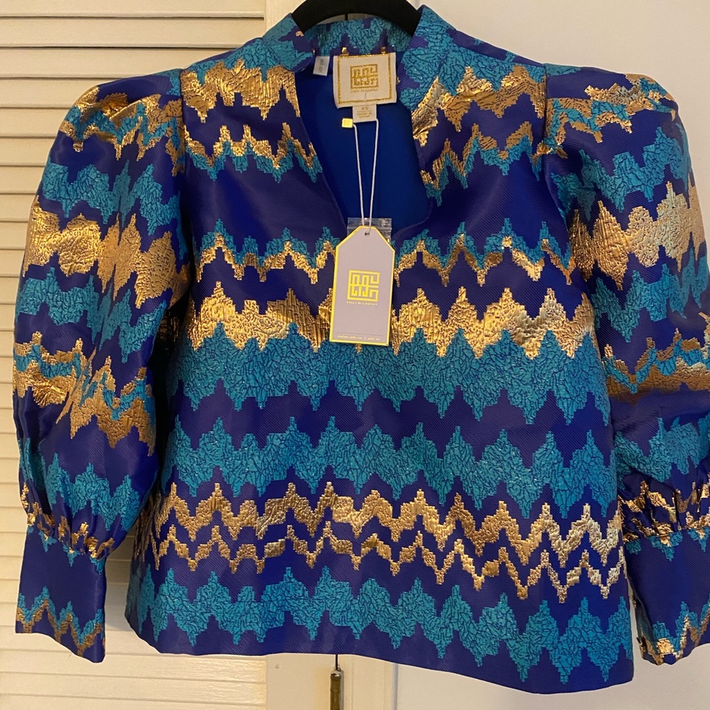 Elegant Blue and Gold Zigzag Blouse